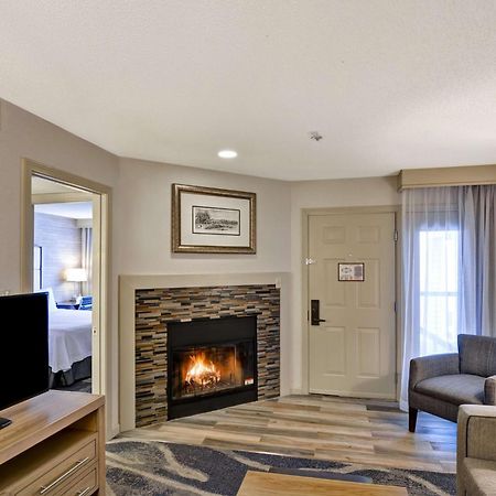Homewood Suites By Hilton Windsor Locks Hartford Екстер'єр фото