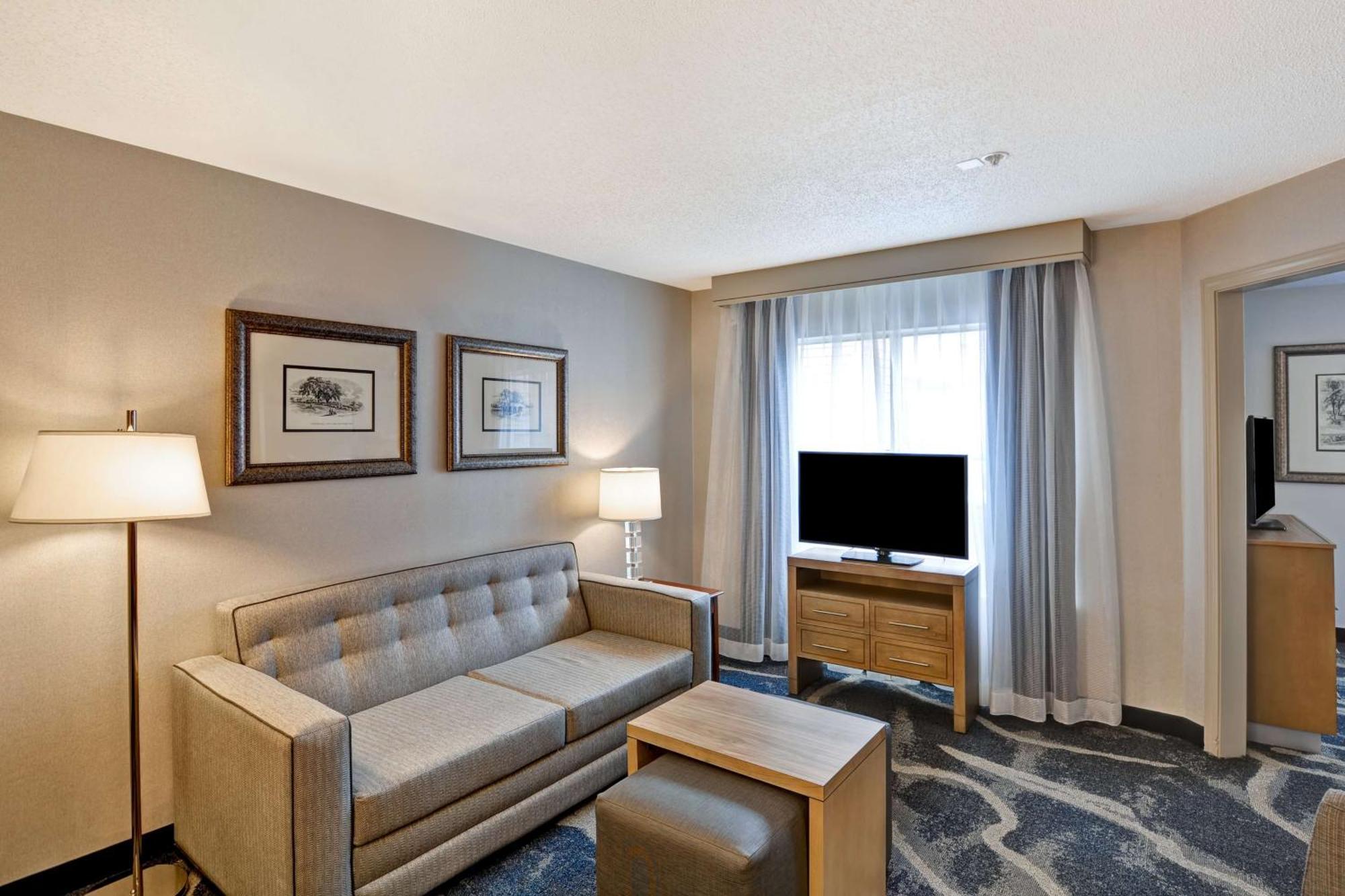 Homewood Suites By Hilton Windsor Locks Hartford Екстер'єр фото