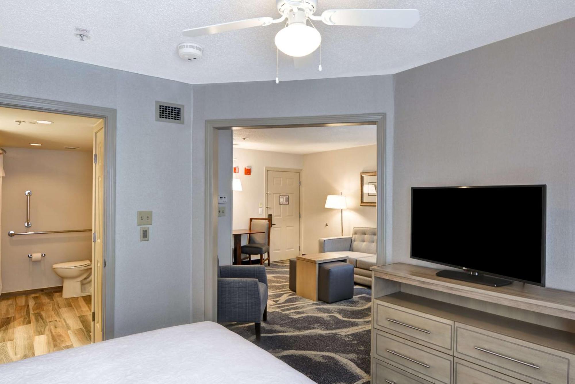 Homewood Suites By Hilton Windsor Locks Hartford Екстер'єр фото
