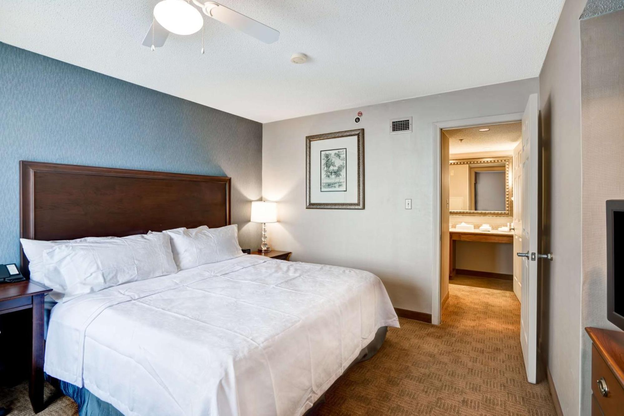 Homewood Suites By Hilton Windsor Locks Hartford Екстер'єр фото