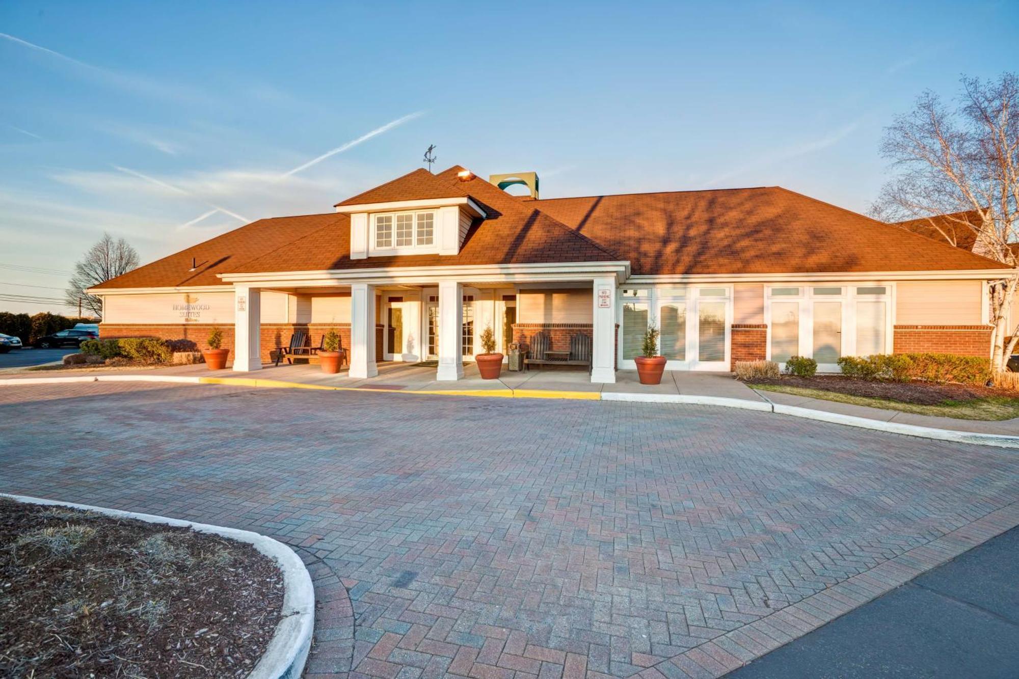 Homewood Suites By Hilton Windsor Locks Hartford Екстер'єр фото