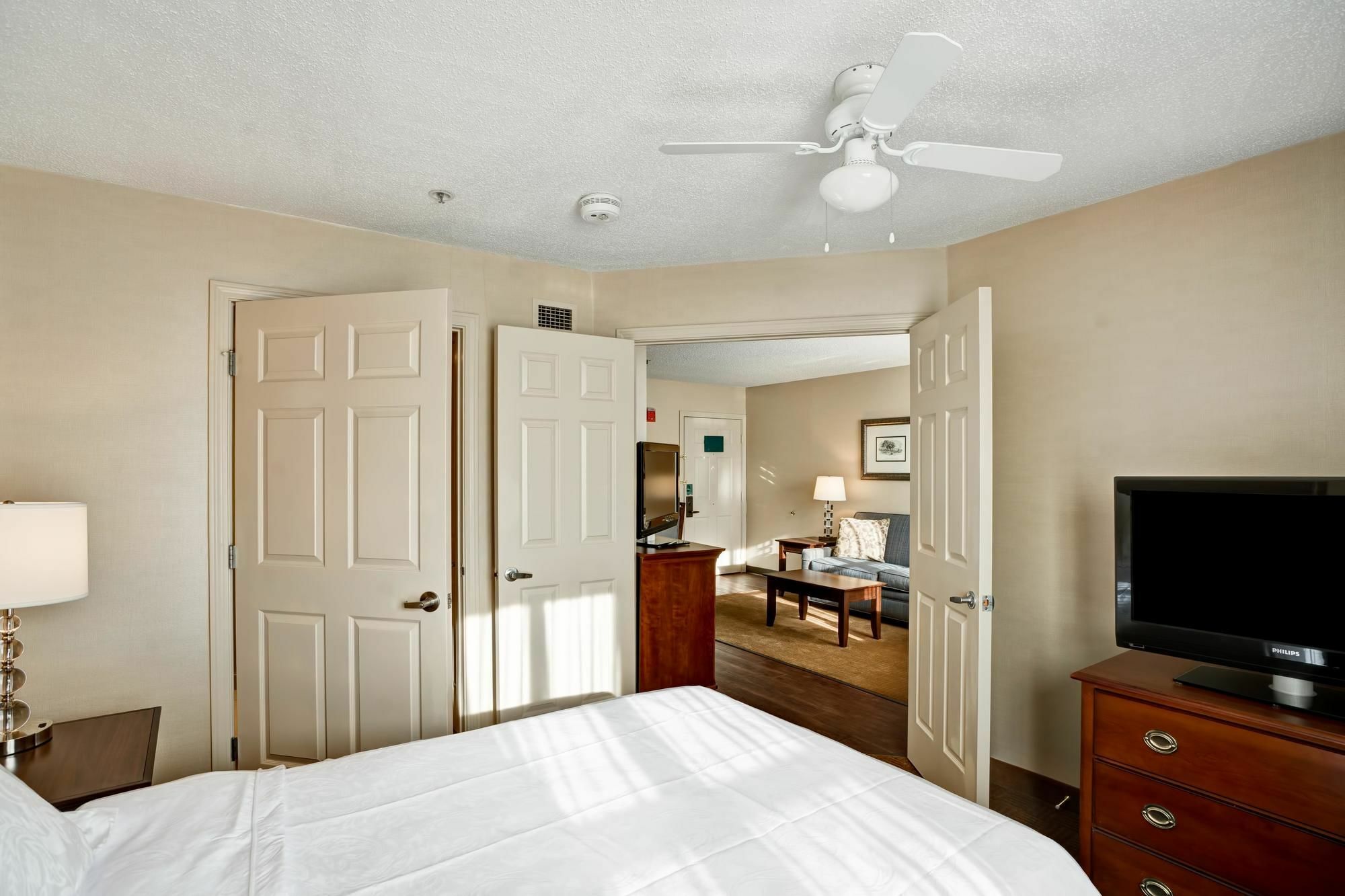 Homewood Suites By Hilton Windsor Locks Hartford Екстер'єр фото
