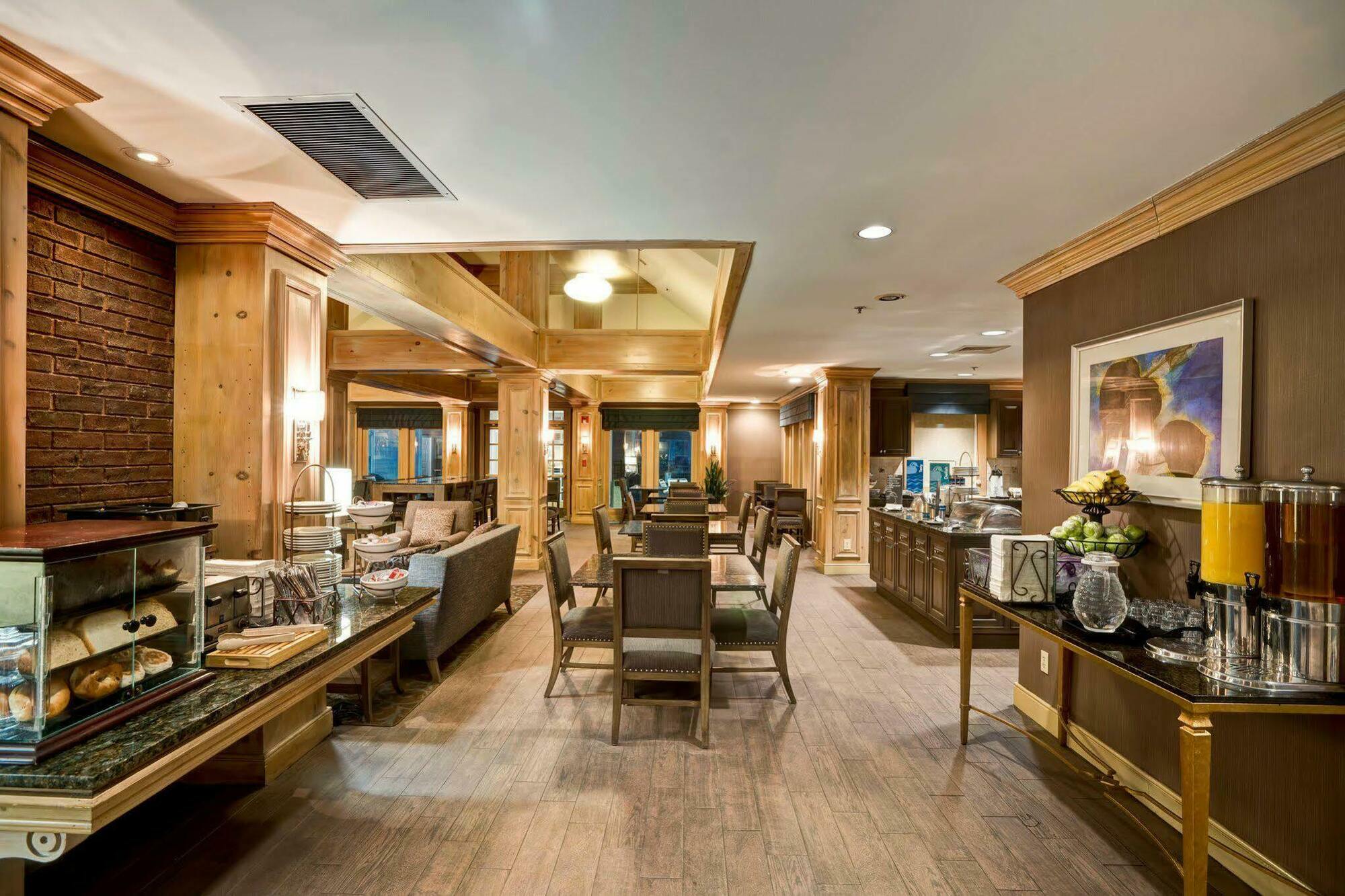 Homewood Suites By Hilton Windsor Locks Hartford Екстер'єр фото